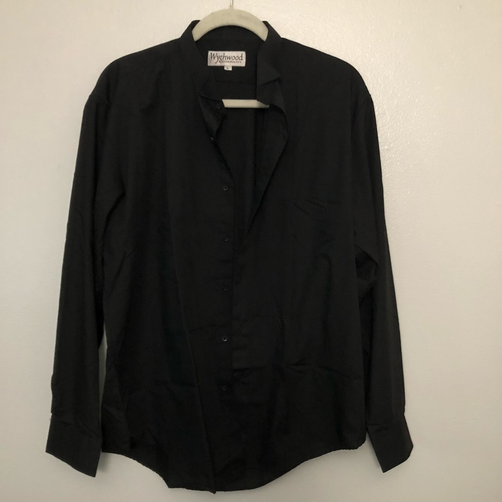 Wynchwood company black means button up